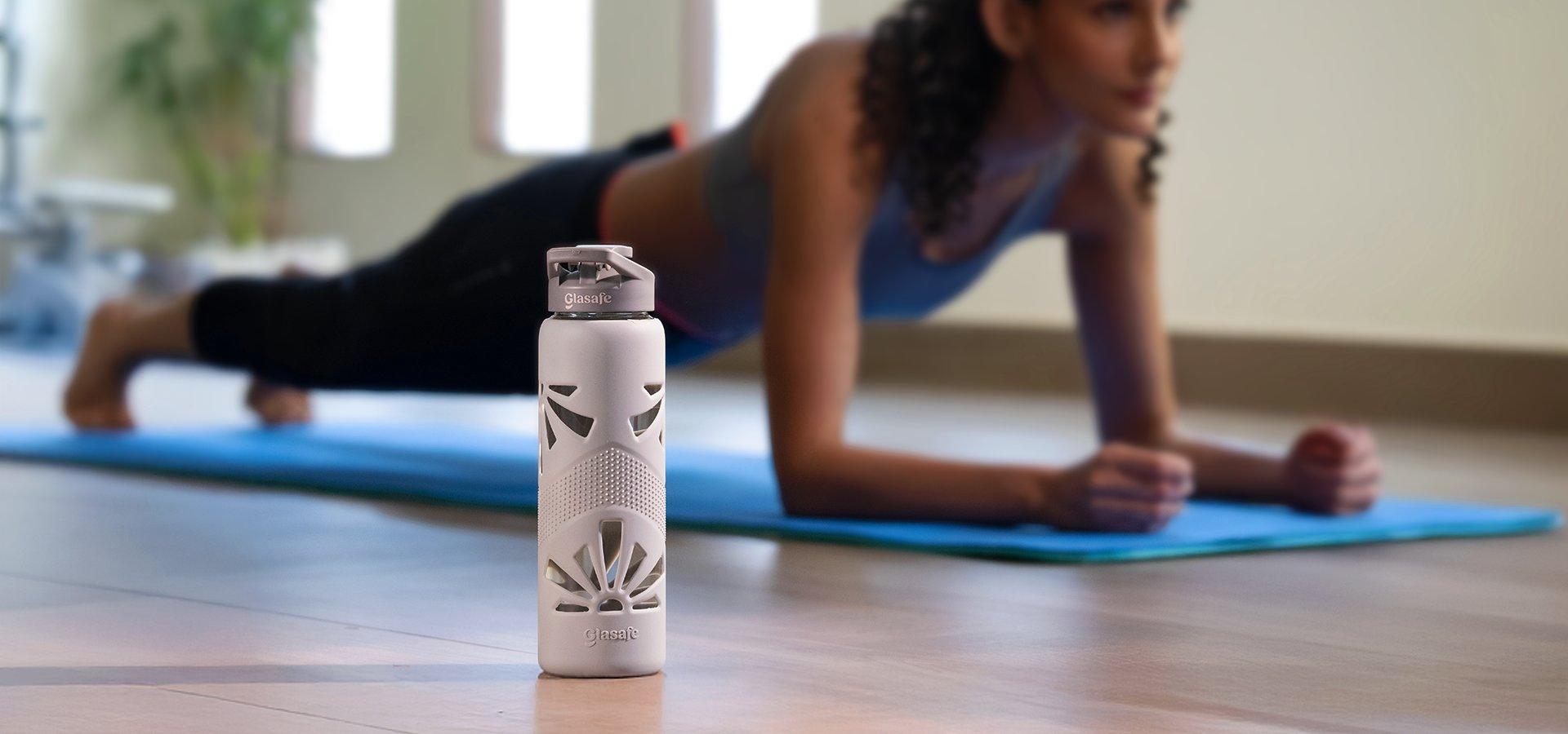 Break Resistant Glass Water Bottles With Silicone Cover