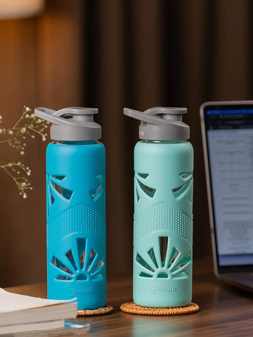 Set of 2 Borosilicate Glass Water Bottle with Protective Silicone Sleeve, 750ml (Blue, Green)