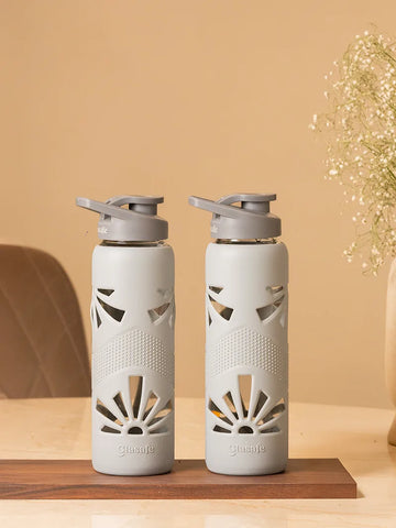 Set of 2 Borosilicate Glass Water Bottle with Protective Silicone Sleeve, 750ml (Grey)