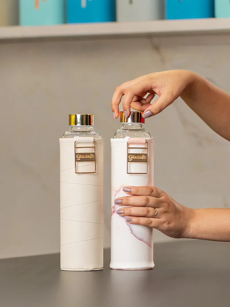 Vego Sip (Set of 2) Borosilicate Glass Bottle with Protective Vegan leather Sleeve - 750ml