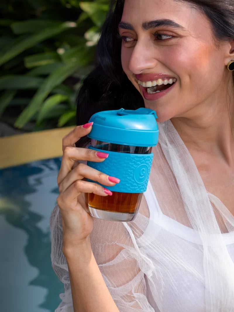 Travel-friendly coffee tumbler