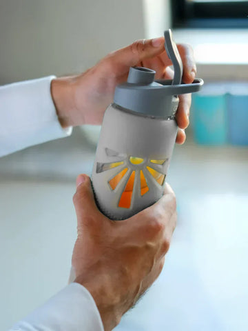 Pure borosilicate glass water bottle