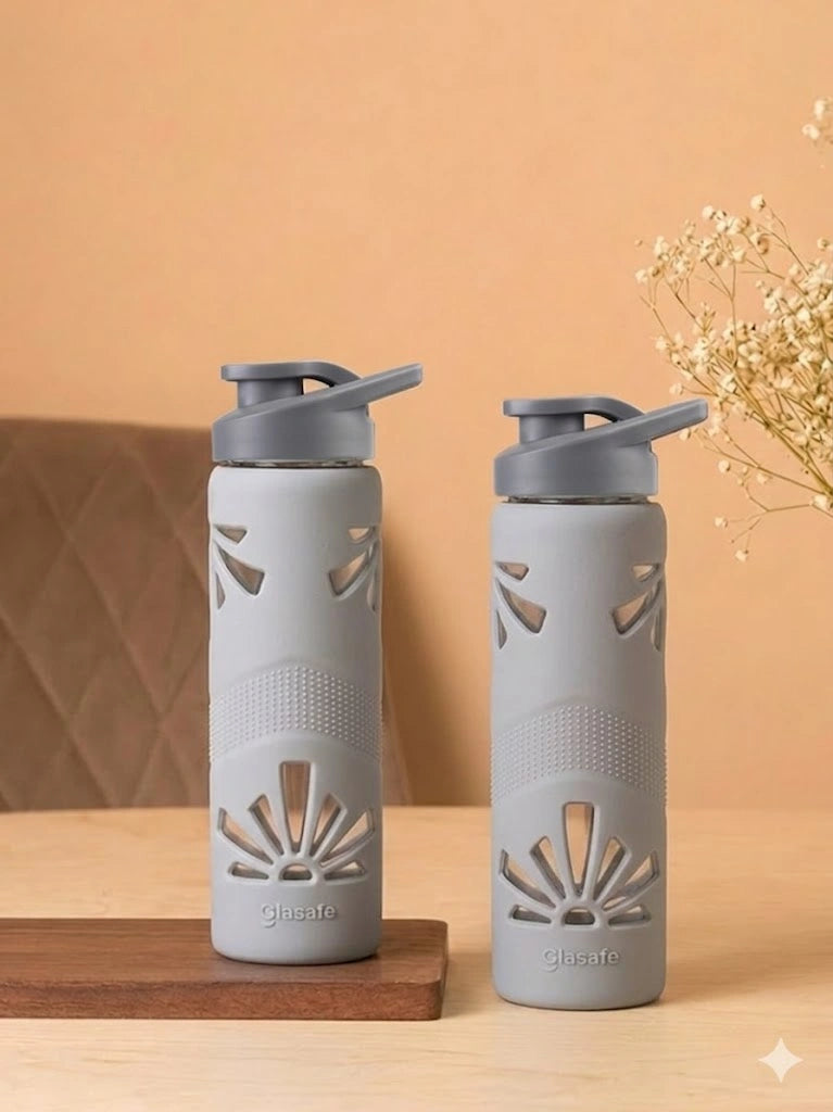 Set of 2 Borosilicate Glass Water Bottle with Protective Silicone Sleeve, 550ml (Grey)