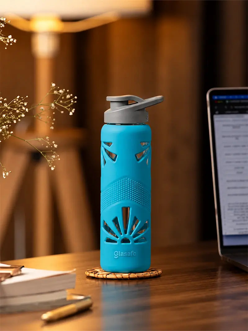 550ml Borosilicate Glass Water Bottle with Protective Silicone Sleeve (Tranquil Teal)