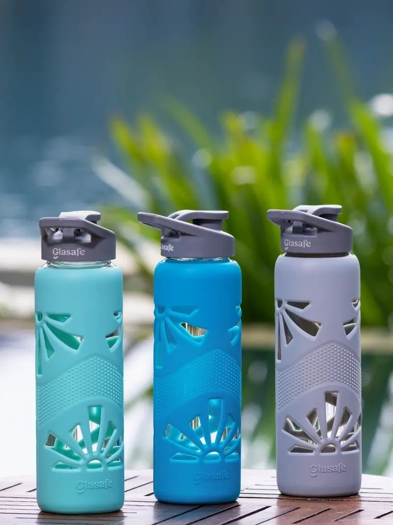 Set of 3 Borosilicate Glass Water Bottle with Protective Silicone Sleeve, 750ml