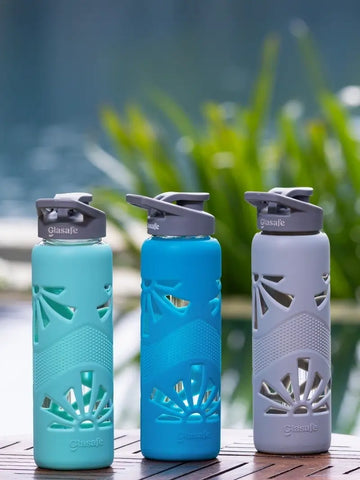 Set of 3 Borosilicate Glass Water Bottle with Protective Silicone Sleeve, 750ml