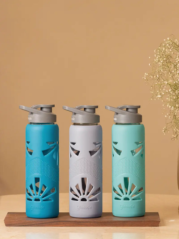 Set of 3 Borosilicate Glass Water Bottle with Protective Silicone Sleeve, 750ml
