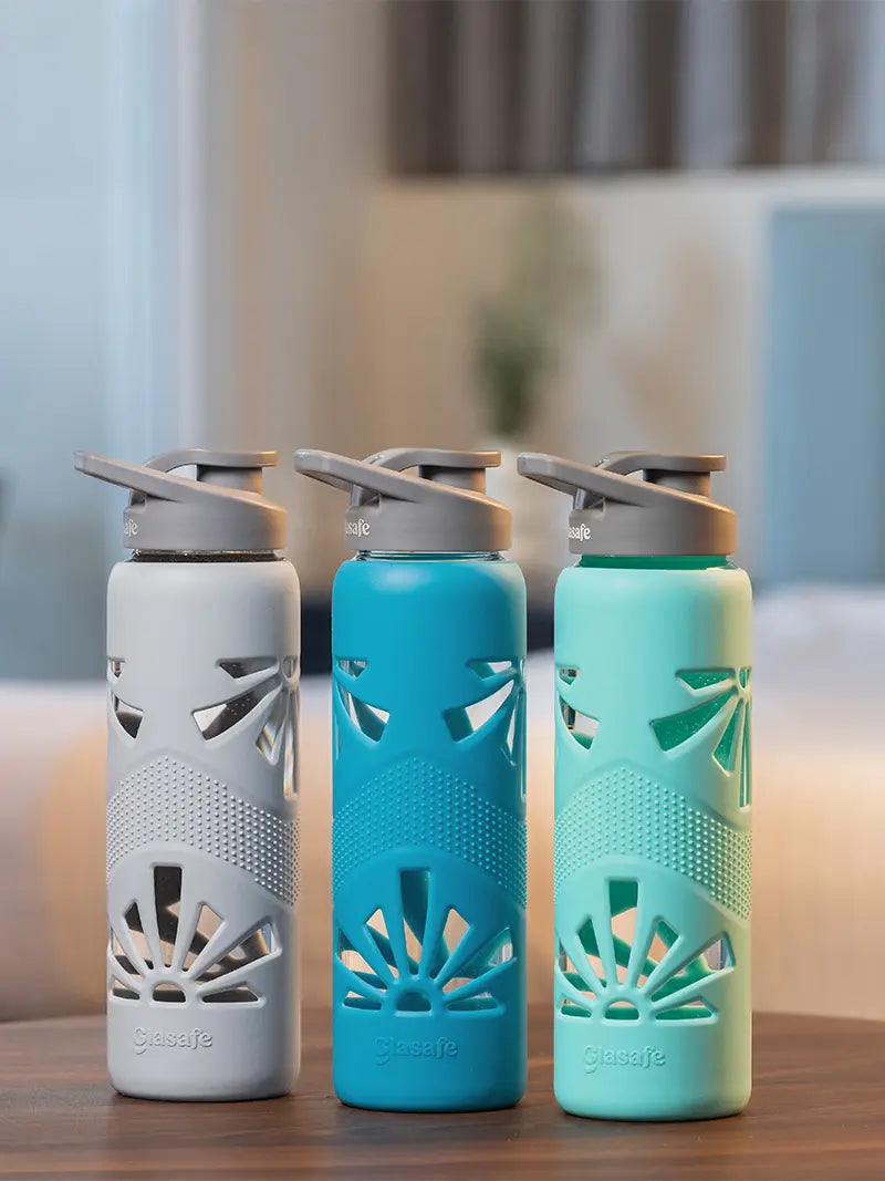 Set of 3 Borosilicate Glass Water Bottle with Protective Silicone Sleeve, 750ml
