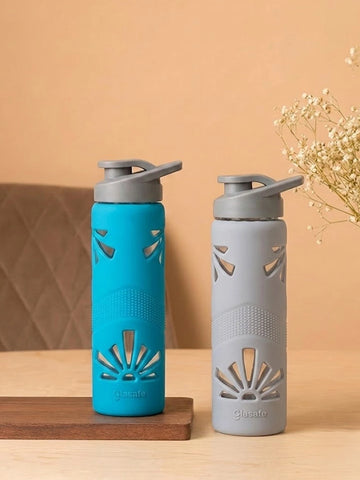Set of 2 Borosilicate Glass Water Bottle with Protective Silicone Sleeve, 550ml (Blue, Grey)