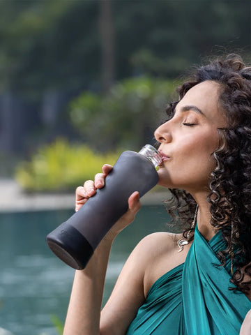 Glasafe SYP Premium Borosilicate Glass Water Bottle with Anti-Slip Silicone Base - 550ml (Noir)