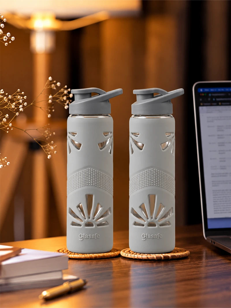 Set of 2 Borosilicate Glass Water Bottle with Protective Silicone Sleeve, 550ml (Grey)
