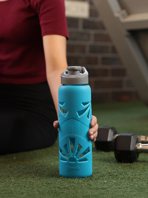 Borosilicate Glass Water Bottle with Protective Silicone Sleeve, 750ml (Tranquil Teal)