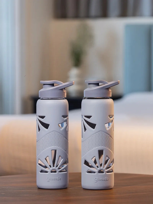 Set of 2 Borosilicate Glass Water Bottle with Protective Silicone Sleeve, 750ml (Grey)