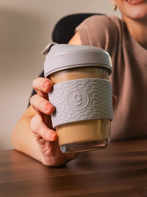 Borosilicate glass coffee mug with silicone grip