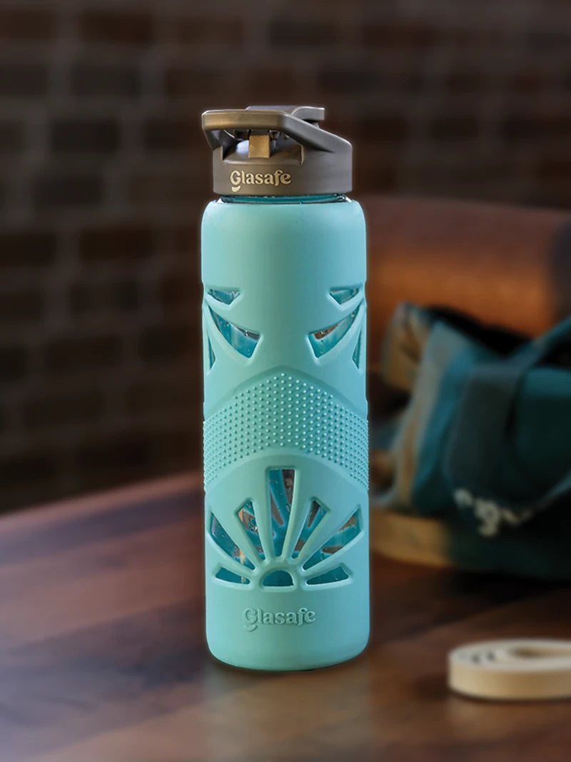Personalized Borosilicate Glass Water Bottle with Protective Silicone Cover, 750ml (Mellow Mist)
